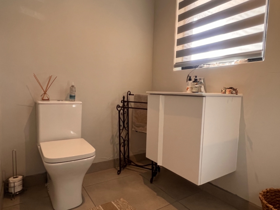 2 Bedroom Property for Sale in Oubaai Western Cape